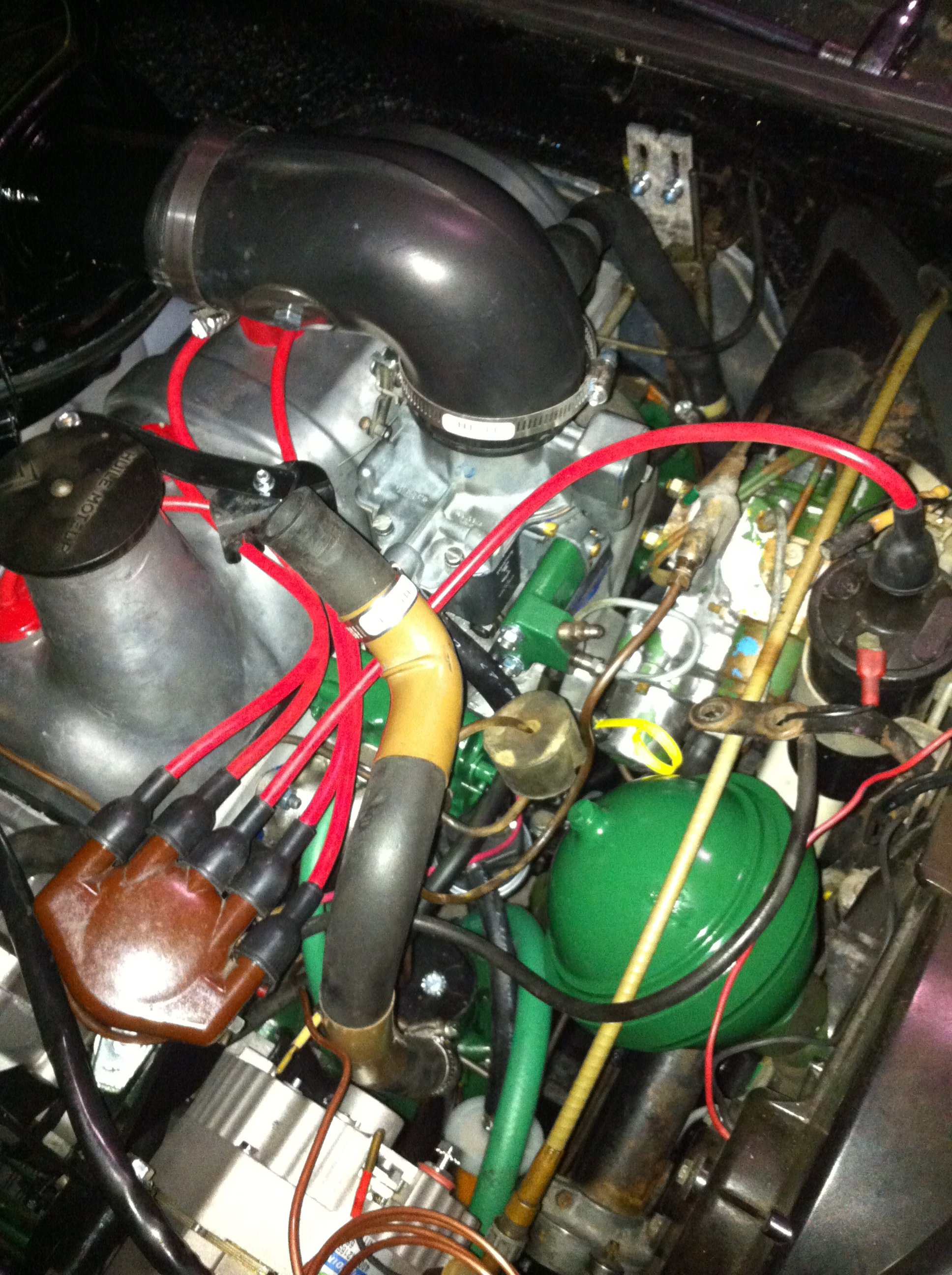 Carburetor controls installed and rigged. Next it\'s time to connect wiring