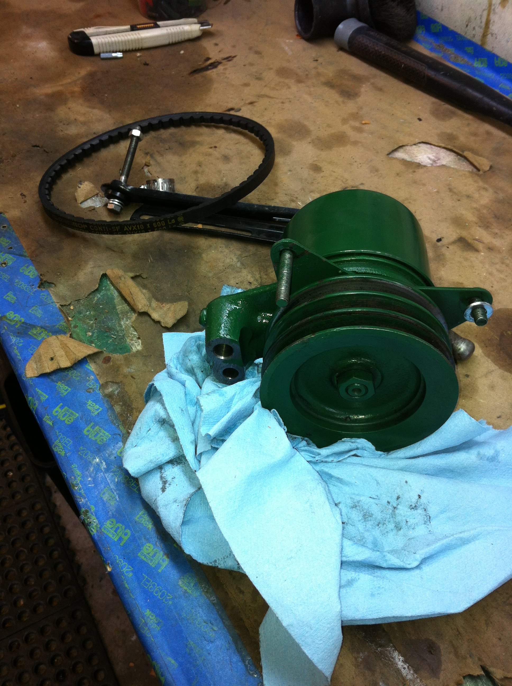 And it\'s out. I\'ll send it to Steve Hammond at Citraulics in Sylmar, CA for an overhaul.